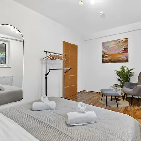 Family In Old Town With Private Parking Lejlighed Bratislava